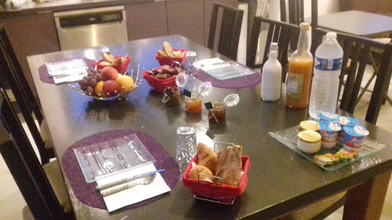 Villa'Vi Lyon Est Chambres D'Hotes サン・プリエスト エクステリア 写真